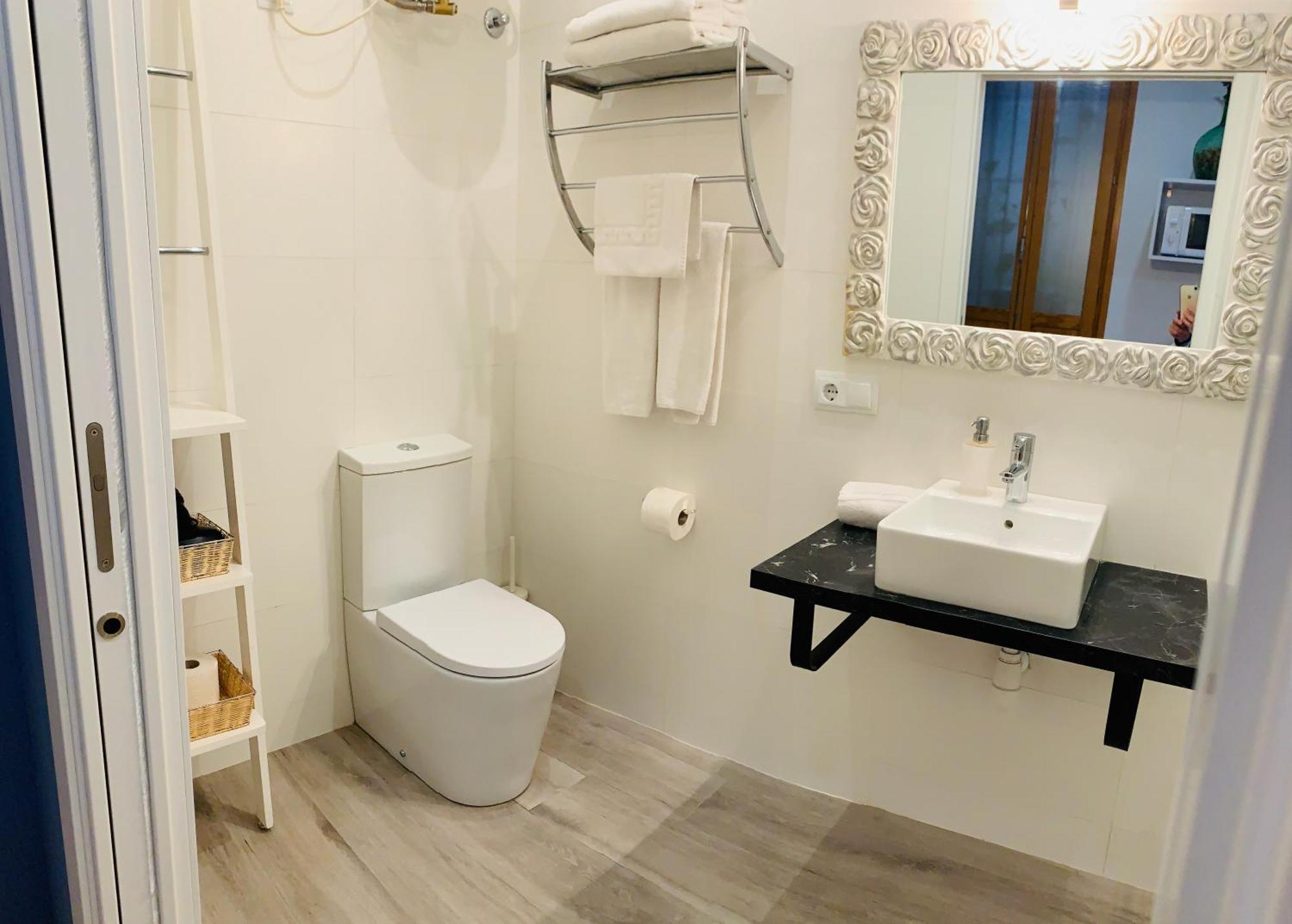 バレンシアアパルタメントス エディフィシオ パロマルアパートメント 部屋 写真